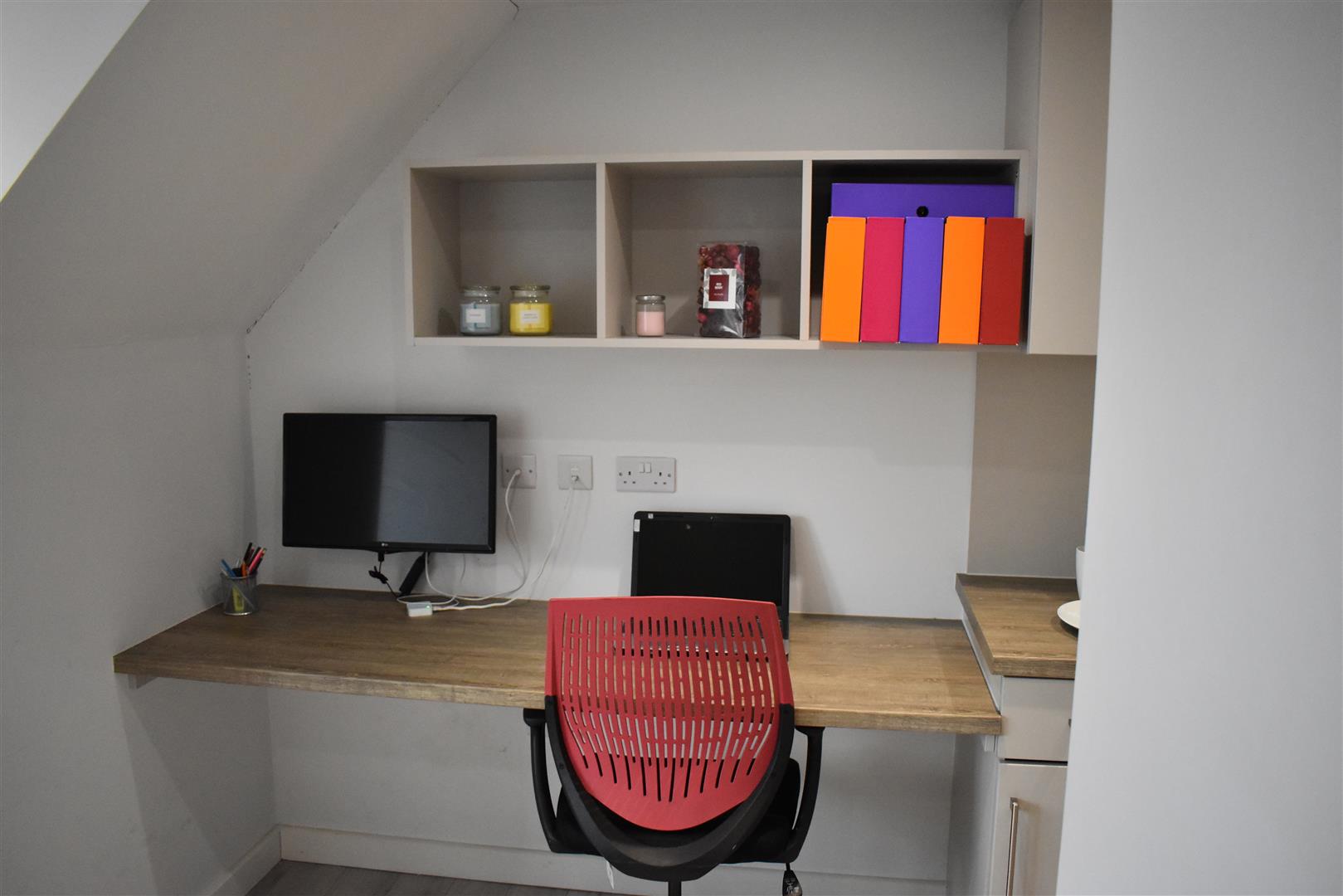 Unihouse Mews