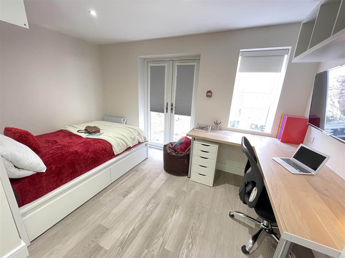 Unihouse Mews